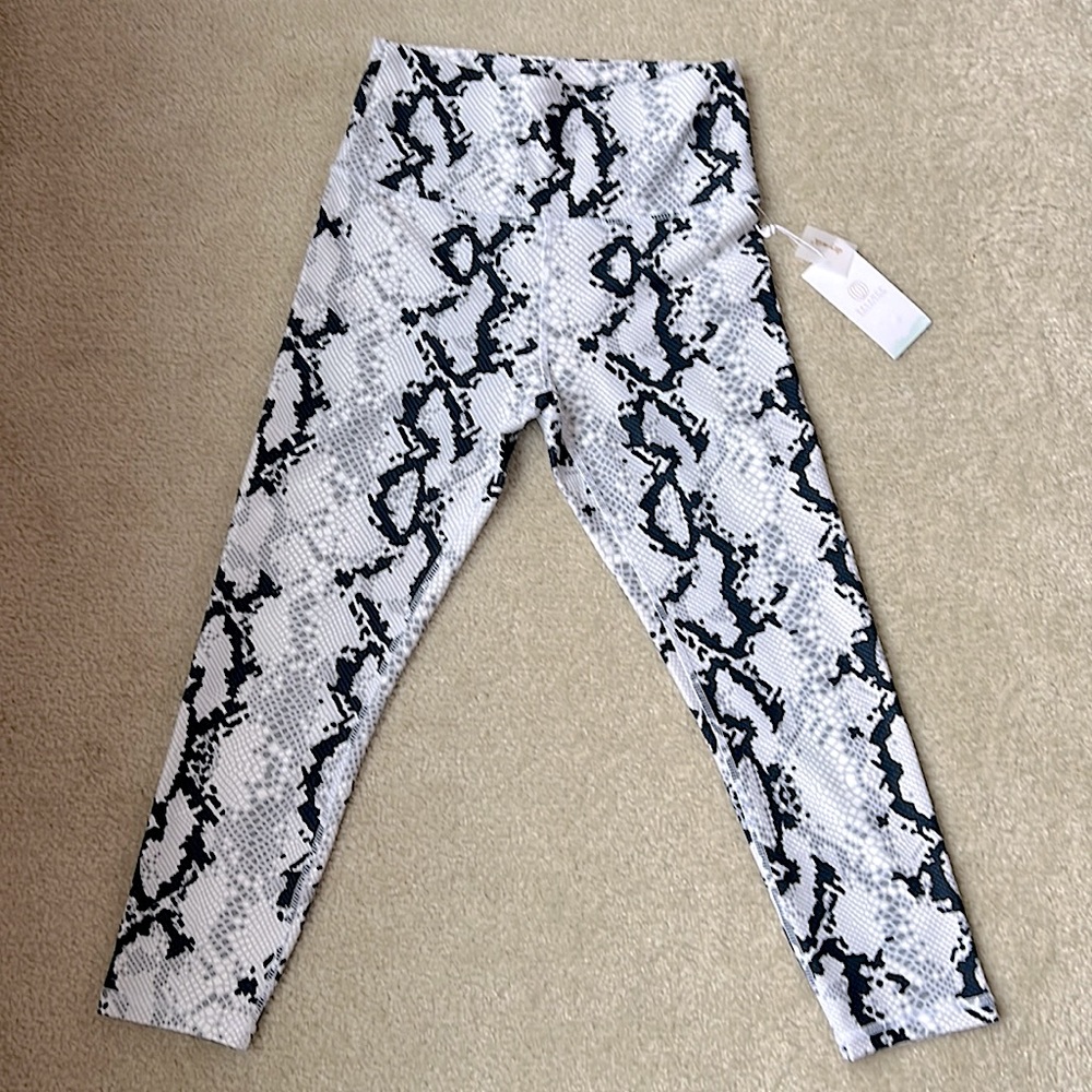 Balance Collection Small. Lack Snake Pattern Tights